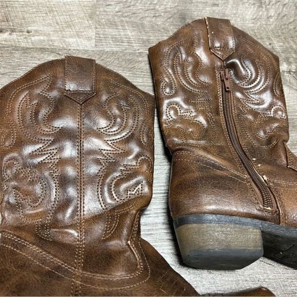 Falls Creek Taylor Cowboy Boots Size 1 - Picture 2 of 8